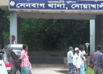 জয়বাংলা স্লোগান দিয়ে ধাওয়া খেয়ে পালালেন ছাত্রলীগ নেতাকর্মি