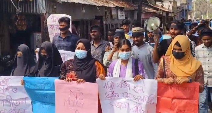 খুন, ধর্ষণ, ছিনতাইয়ে জড়িতদের গ্রেফতারের দাবিতে শিক্ষার্থীদের বিক্ষোভ