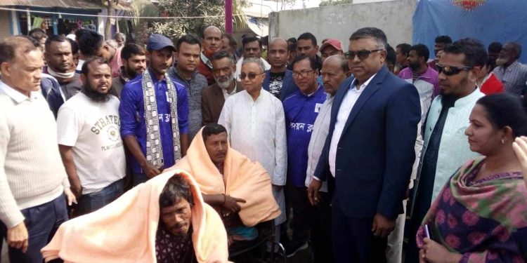 জামালপুরে উদয়ন ক্লাবের উদ্যোগে কম্বল বিতরণ 
