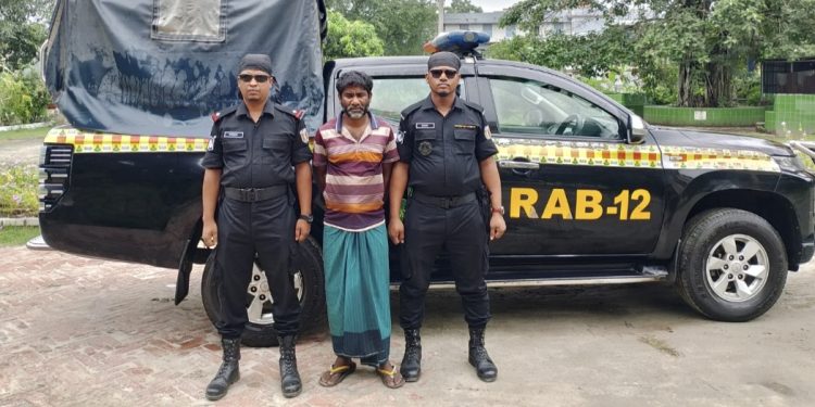 কুষ্টিয়ায় মাদক মামলার পলাতক আসামি গ্রেফতার