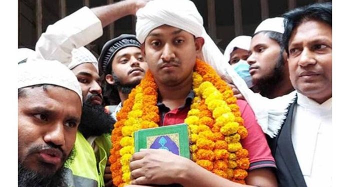 ঢাবি ছাত্রীকে হেনস্তা, গ্রেপ্তার অর্ণবের জামিন