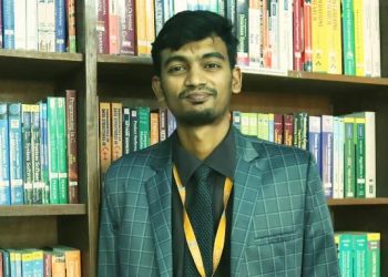 ডিজিটাল বিভ্রান্তি: সমাজে ভুয়া খবরের বিরূপ প্রভাব