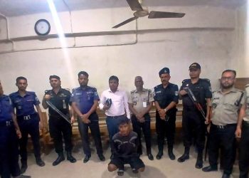 নোয়াখালীতে ইয়াবাসহ বাসের সুপারভাইজারকে গ্রেপ্তার